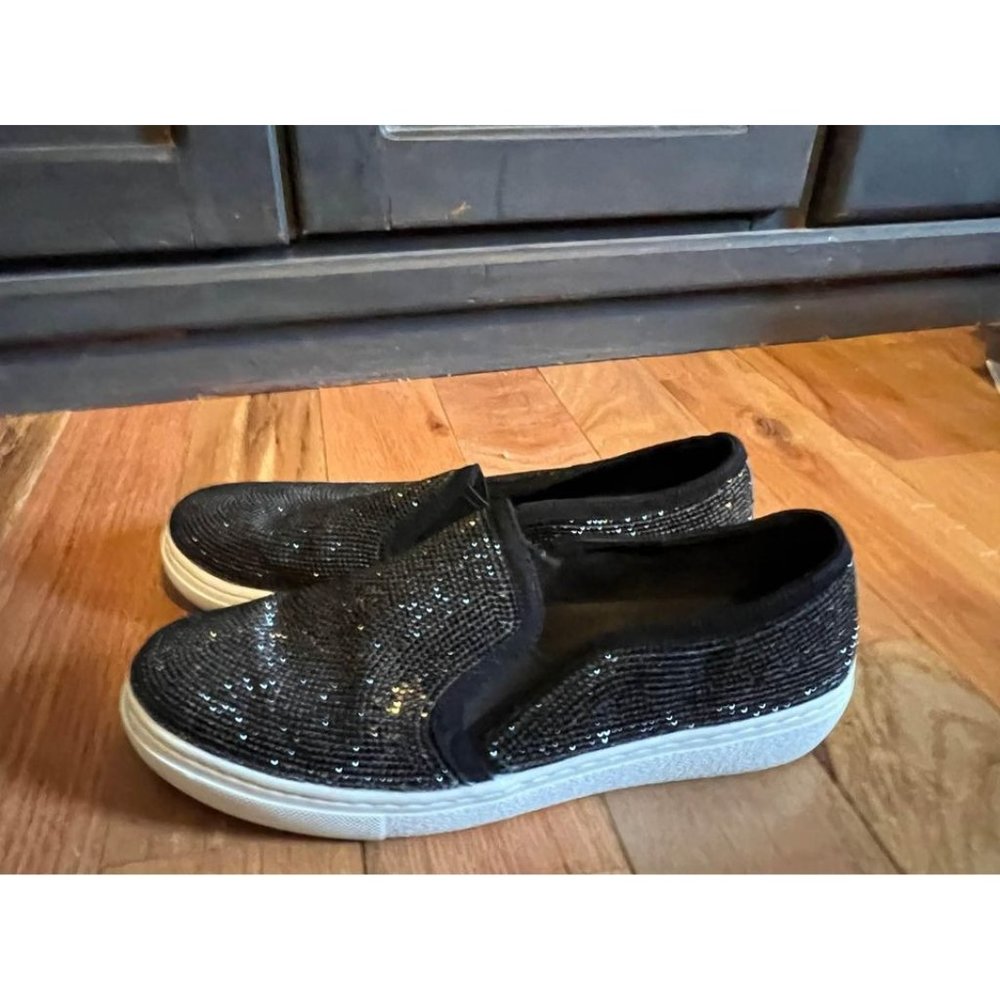 Sketchers Women’s Slip On Shoes Size 7 (B 11)